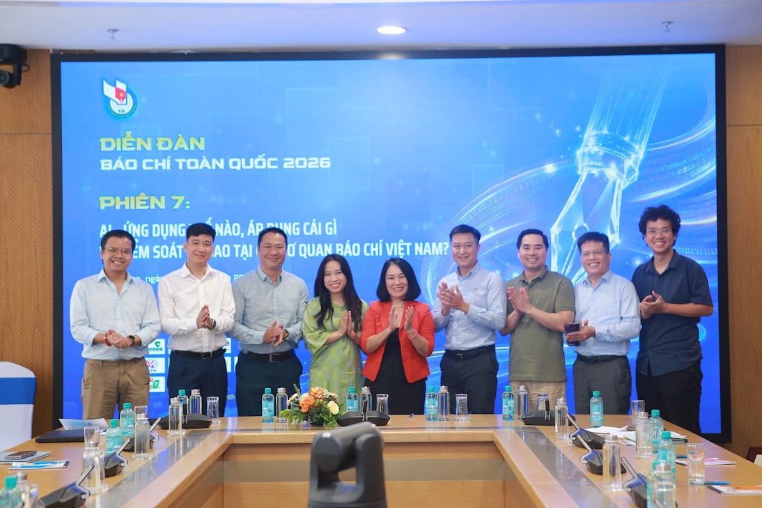 Các đại biểu tham gia phiên tham luận số 7 tại Diễn đàn Báo chí toàn quốc 2026